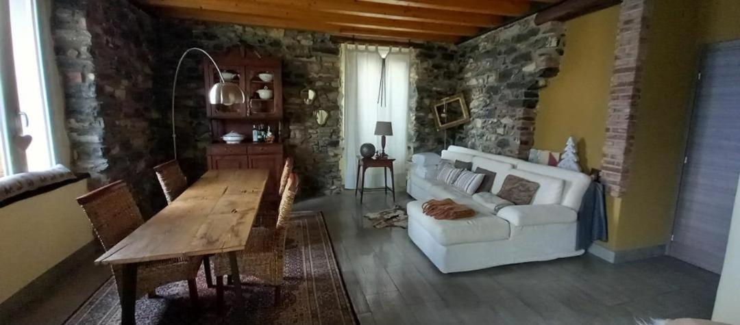 Holiday Home Vista Lago เชอร์นอบบิโอ ภายนอก รูปภาพ