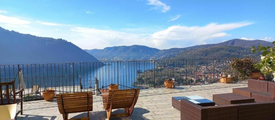 Holiday Home Vista Lago เชอร์นอบบิโอ ภายนอก รูปภาพ