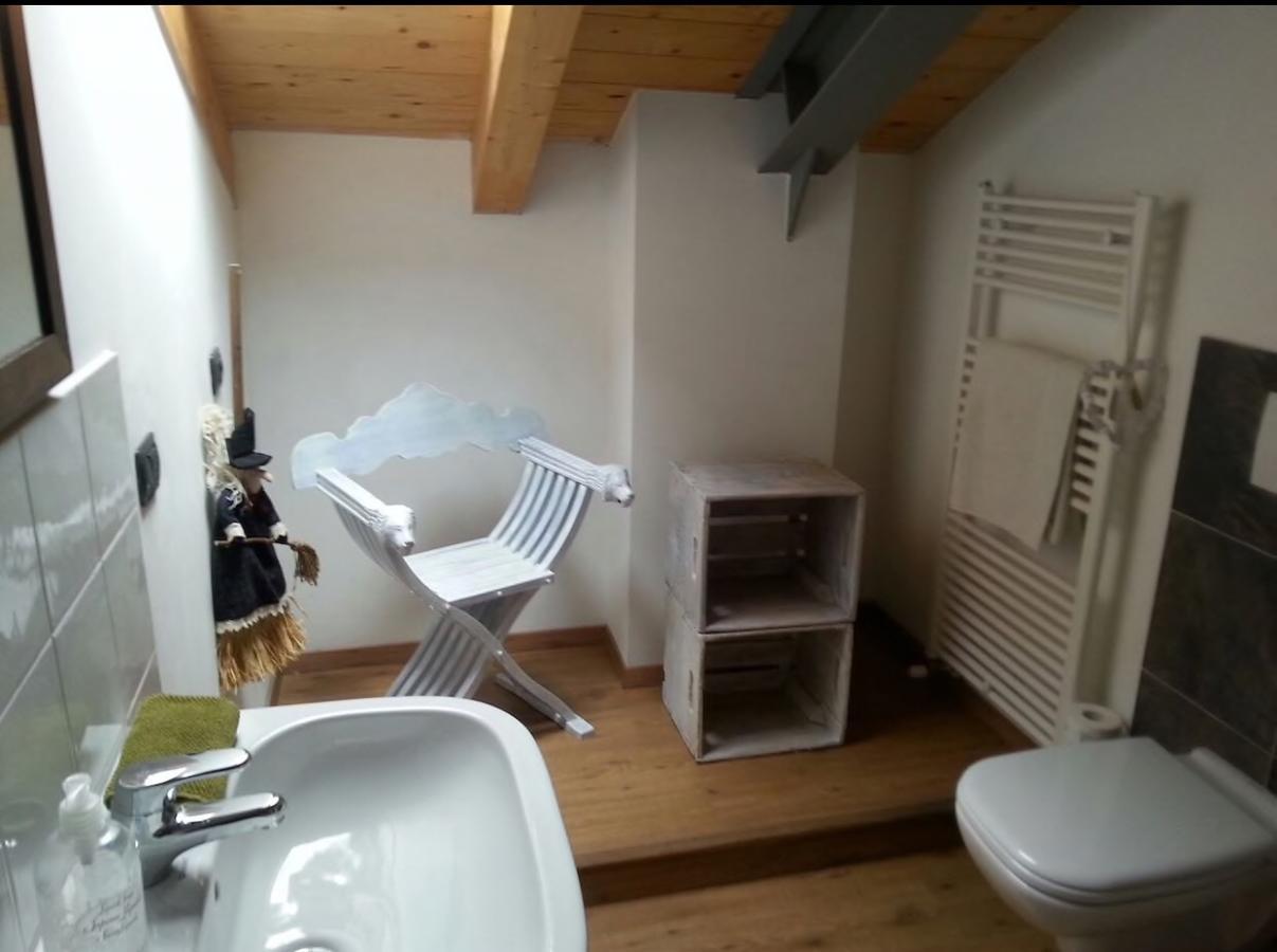 Holiday Home Vista Lago เชอร์นอบบิโอ ภายนอก รูปภาพ