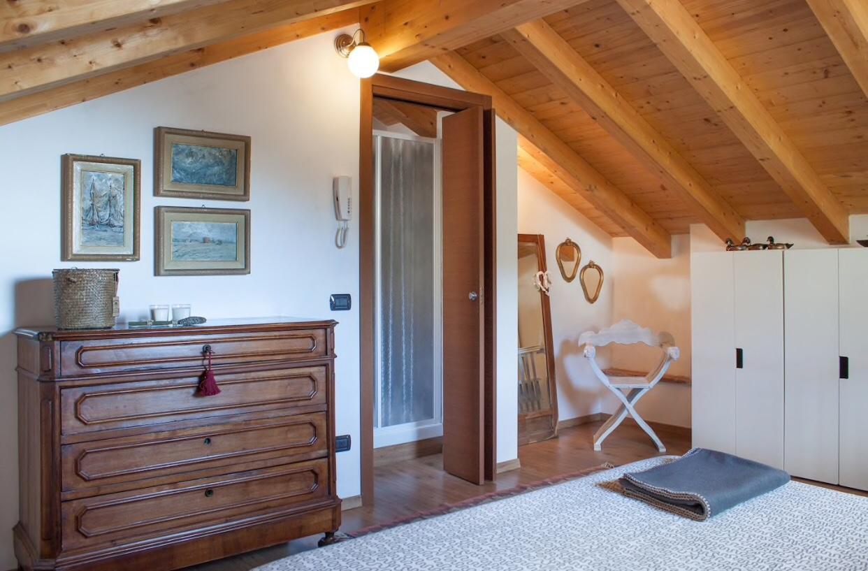 Holiday Home Vista Lago เชอร์นอบบิโอ ภายนอก รูปภาพ