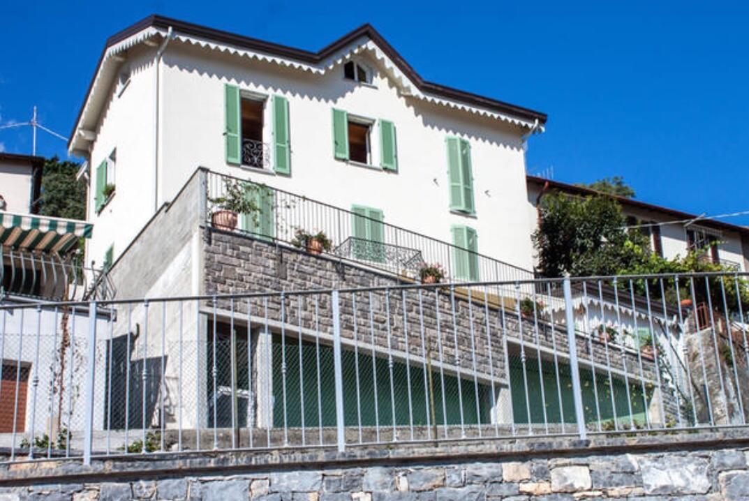 Holiday Home Vista Lago เชอร์นอบบิโอ ภายนอก รูปภาพ